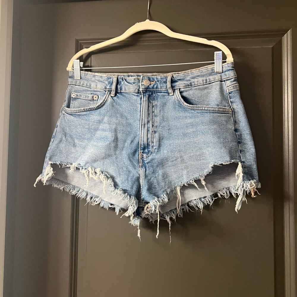 ZARA Cutoff Shorts